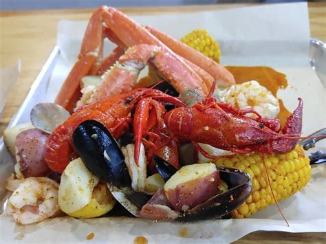 seafood market savannah|A Local’s Guide to the Best Seafood in Savannah